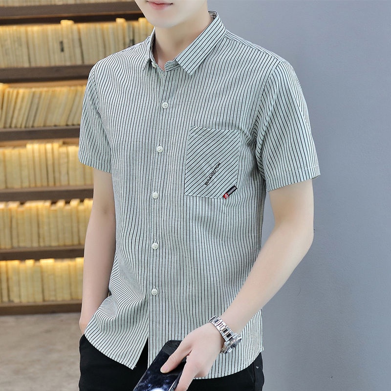 Áo Sơ Mi Nam Ngắn Tay Họa Tiết Kẻ Sọc Phong Cách Hàn Quốc Mới