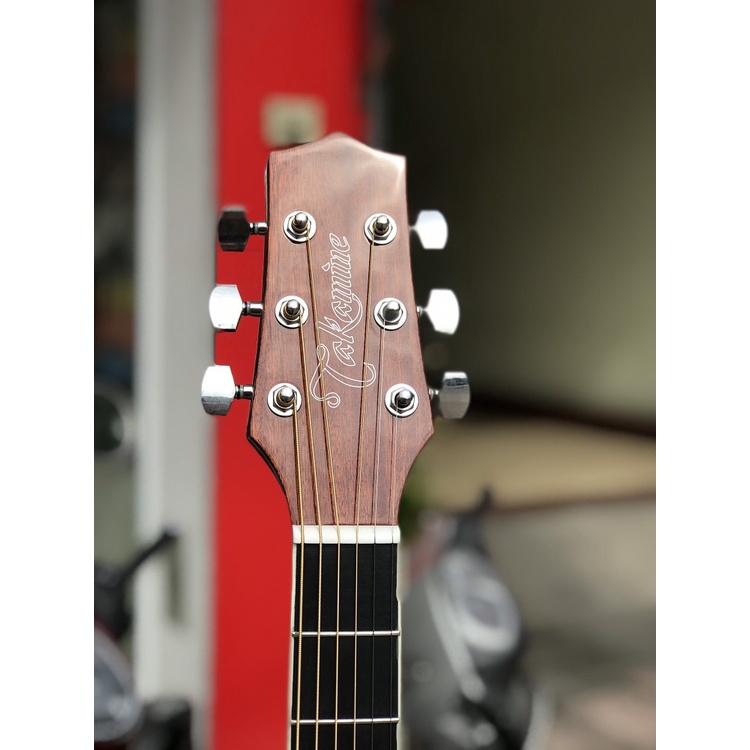 Đàn guitar acoustic Takamine