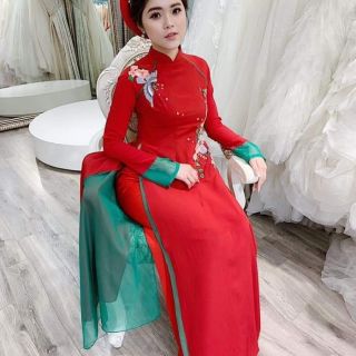 Áo dài thêu 4 tà