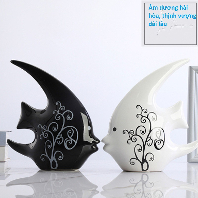 Tượng trang trí đôi cá sứ trắng đen nghệ thuật sang trọng