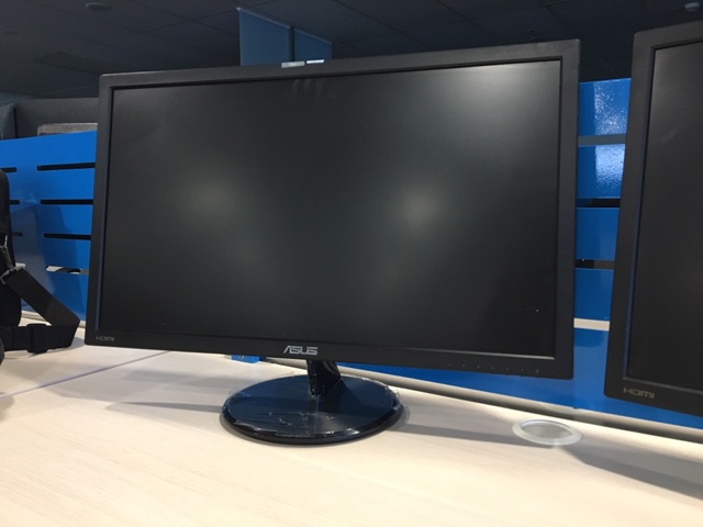 Màn hình máy tính bàn 24 icnh full hd có tích hợp loa | BigBuy360 - bigbuy360.vn