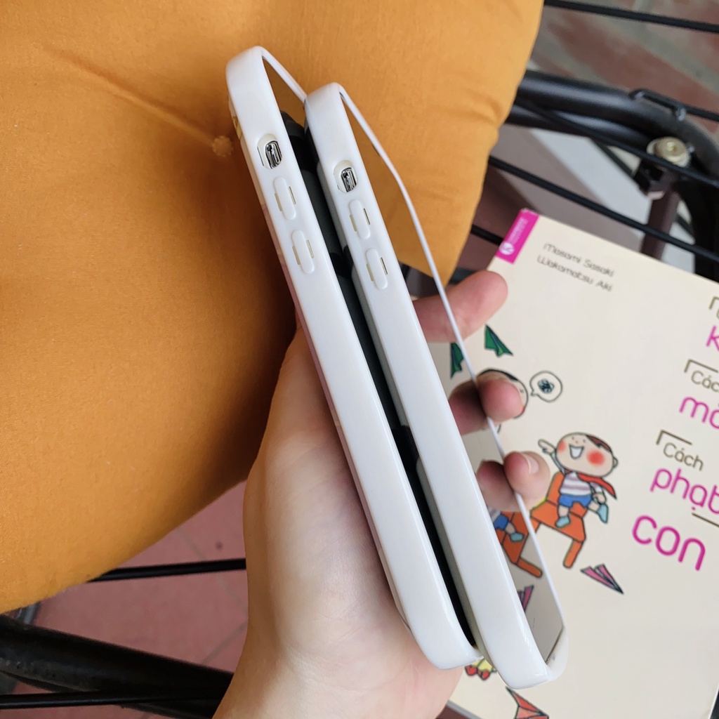 Ốp Iphone bánh mì Shin và maruko dễ thương Iphone 7/8/SE/7Plus/8Plus/X/Xs/Xr/XsMax/11/12/13/14/Pro/Max/Plus/Promax/Prm