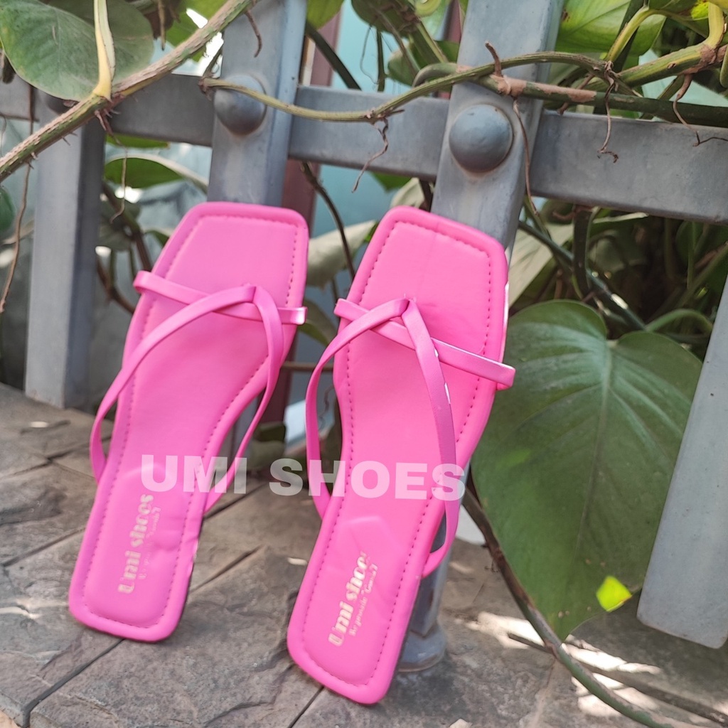 [SẴN - 4 MÀU] Dép lê nữ xỏ ngón kẹp tông đơn giản nhẹ nhàng màu đen/kem/trắng/xanh đế bệt mũi vuông đi mưa đi chơi đẹp