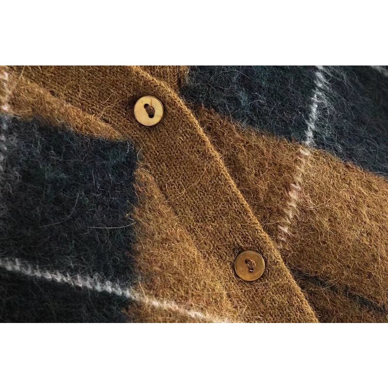Ảnh thật cardigan kẻ quả trám màu nâu phong cách retro