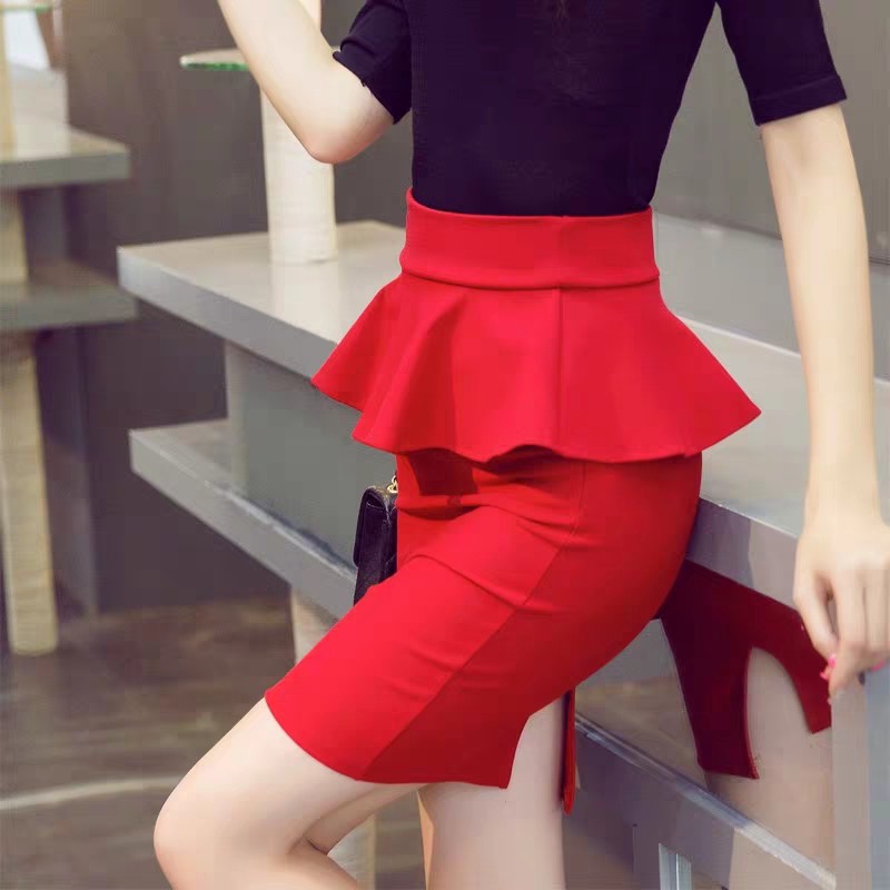 chân váy bút chì phối cá trên