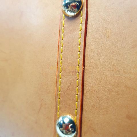 IV. Túi xách LV dáng hến si Nhật xịn sò