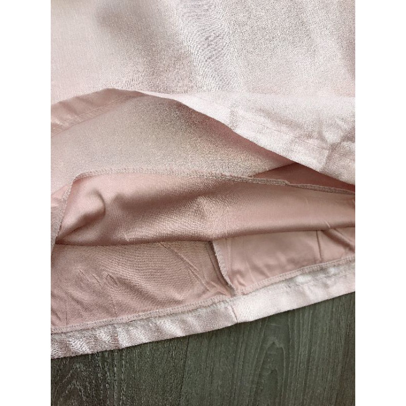 đầm hồng tafta xếp ngực