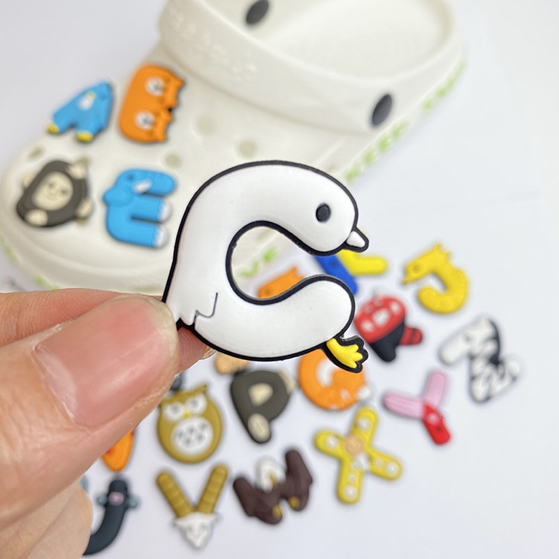 NEW A-Z Phụ kiện Jibbitz Chữ cái hình ảnh dễ thương trong phim hoạt hình Sticker Gắn Giày Dép Crocs Nhựa PVC Mềm Hình Chữ Cái Và Số