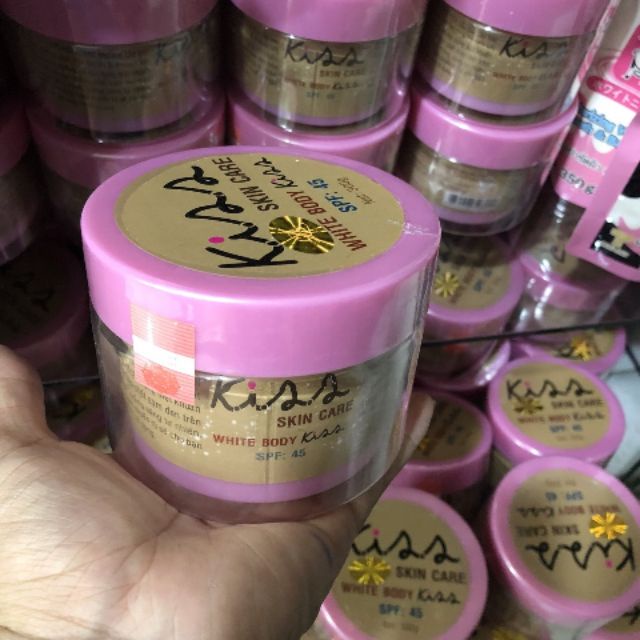 Kem Kiss dưỡng trắng da body kiss Erina Trà Xanh