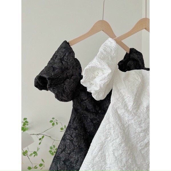 đầm gấm kiểu bệt vai tay bồng hot