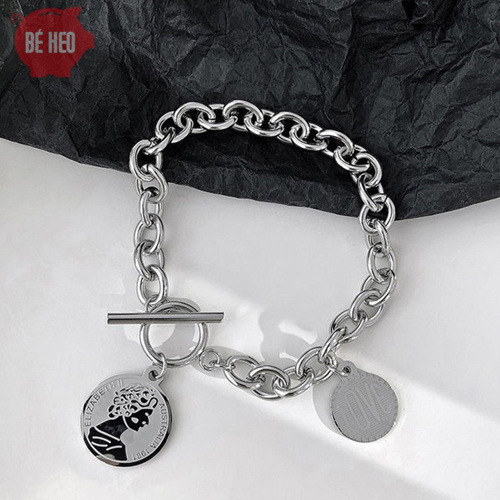 Lắc tay titan nữ hoàng ELIZABETH - Trang sức Bé Heo BHLT173