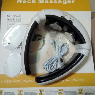 Máy massage cổ + 2 miếng dán