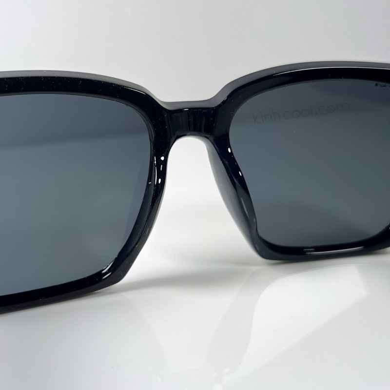 Kính mát nữ GUCCI 5006, gọng kính trơn màu đen bóng