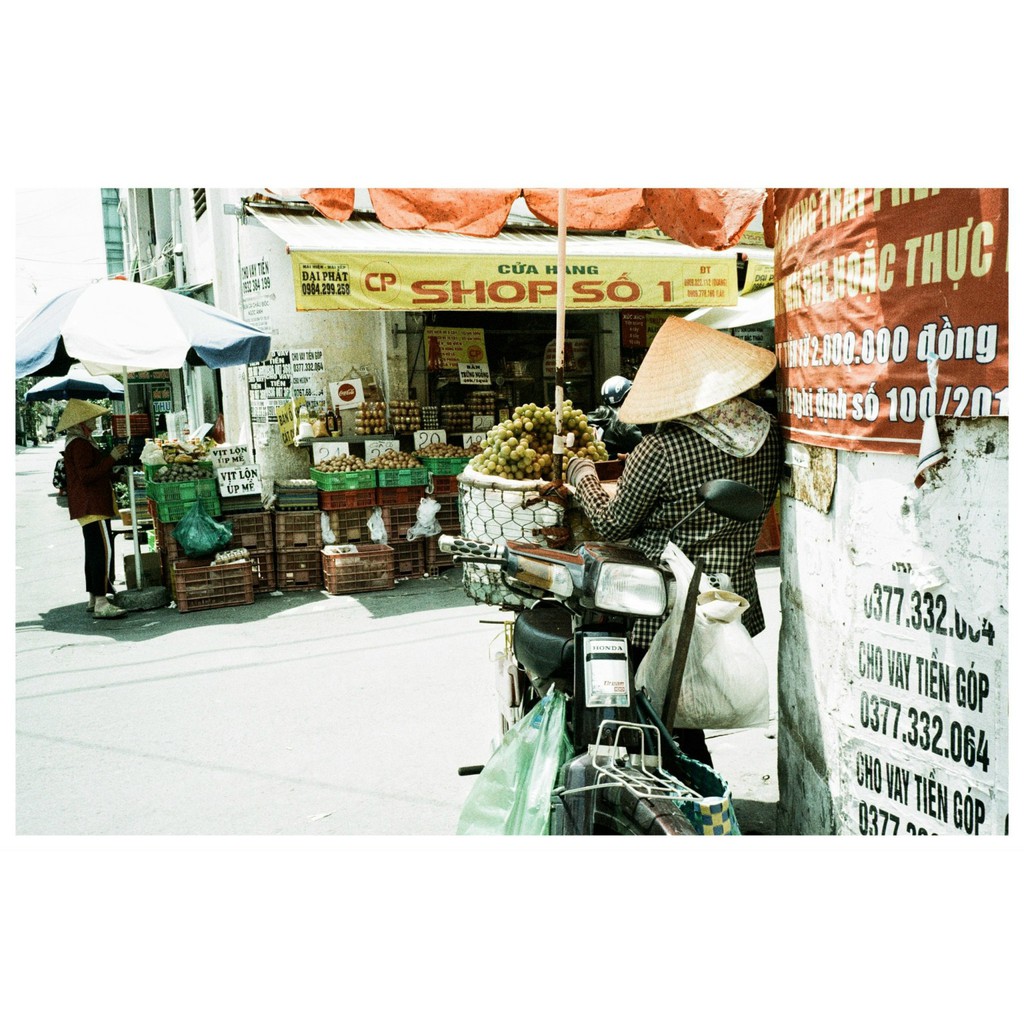 Film màu Lomography  ISO từ 100-400