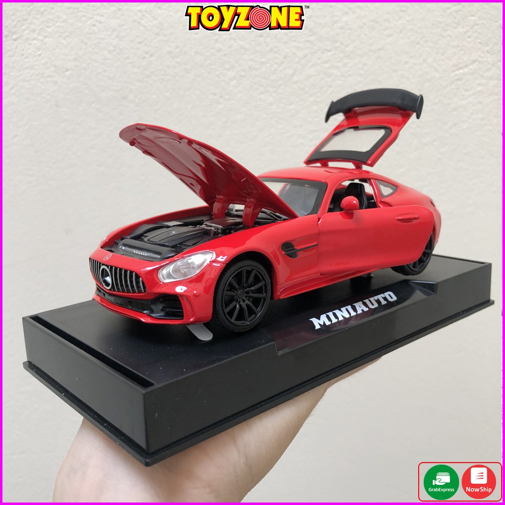 Xe mô hình Mercedes AMG GTR 1:32 hãng Miniauto khung kim loại, có đế nhựa trưng bày