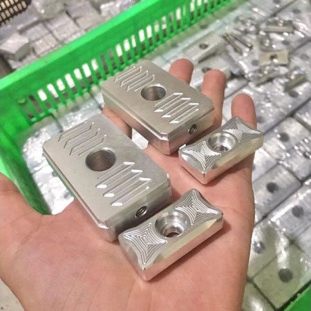 Pát tăng sên âm nhôm CNC Jupiter, bát tăng sên xe máy