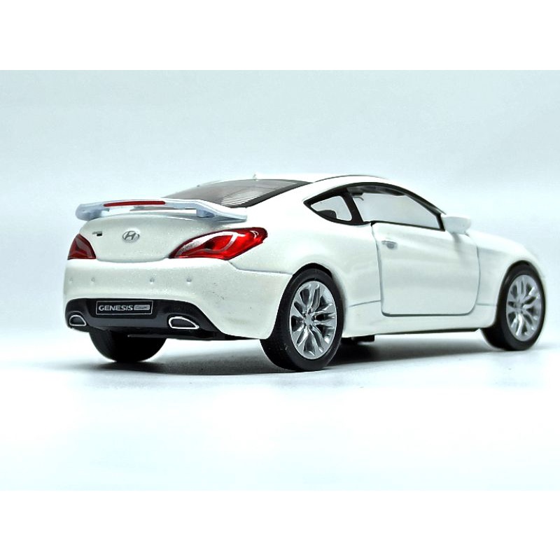 Mô hình xe Hyundai Genesis Coupe