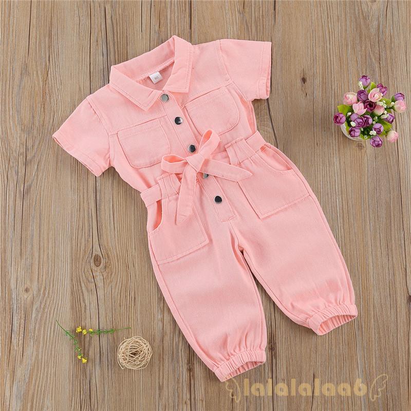 Jumpsuit màu hồng có thắt nơ năng động cho bé