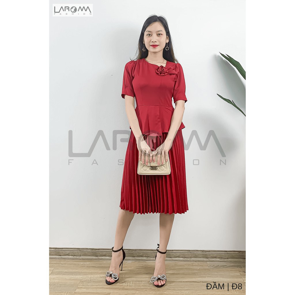 LAROMA Đầm Đính Hoa Đ8