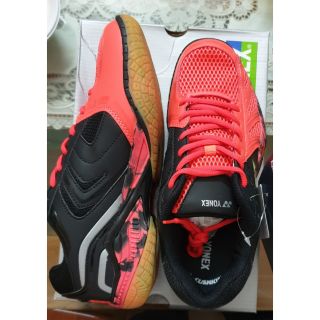 Giày cầu lông yonex