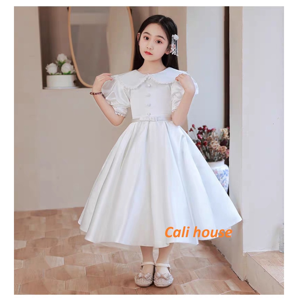 Đầm váy công chúa cho bé gái, váy trắng, dáng xòe, kiểu dáng váy thiết kế cho bé gái cổ sen ren trang trí.