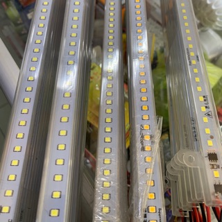 Combo 10 led thanh 1m2. Điện áp 220V.