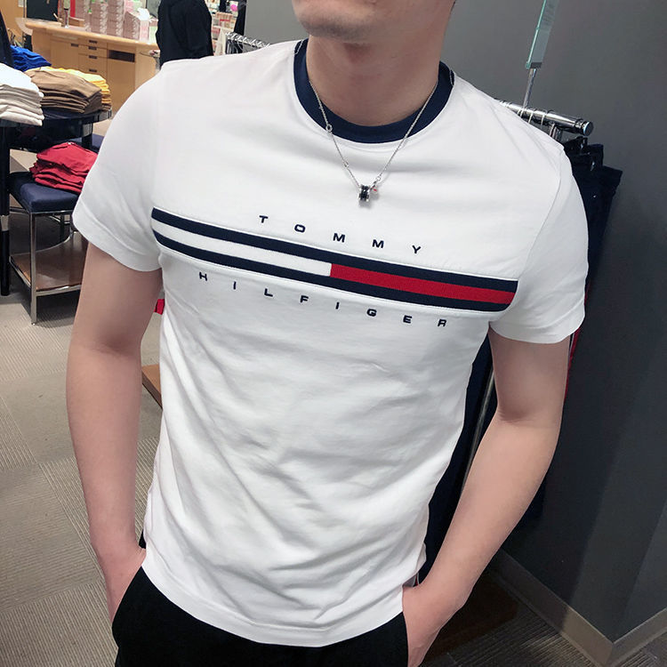 Tommy Hilfiger Áo Thun Tay Ngắn In Logo Tommy Hilfiger Kiểu Cổ Điển Cá Tính