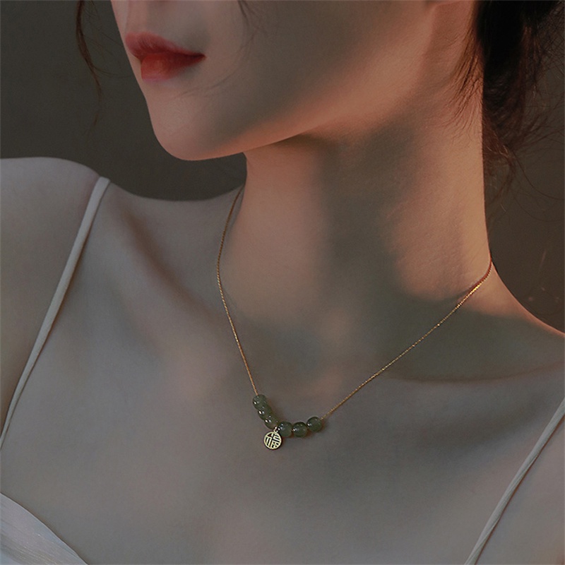 Vòng cổ Vàng Mặt Ngọc Bích Thời Trang