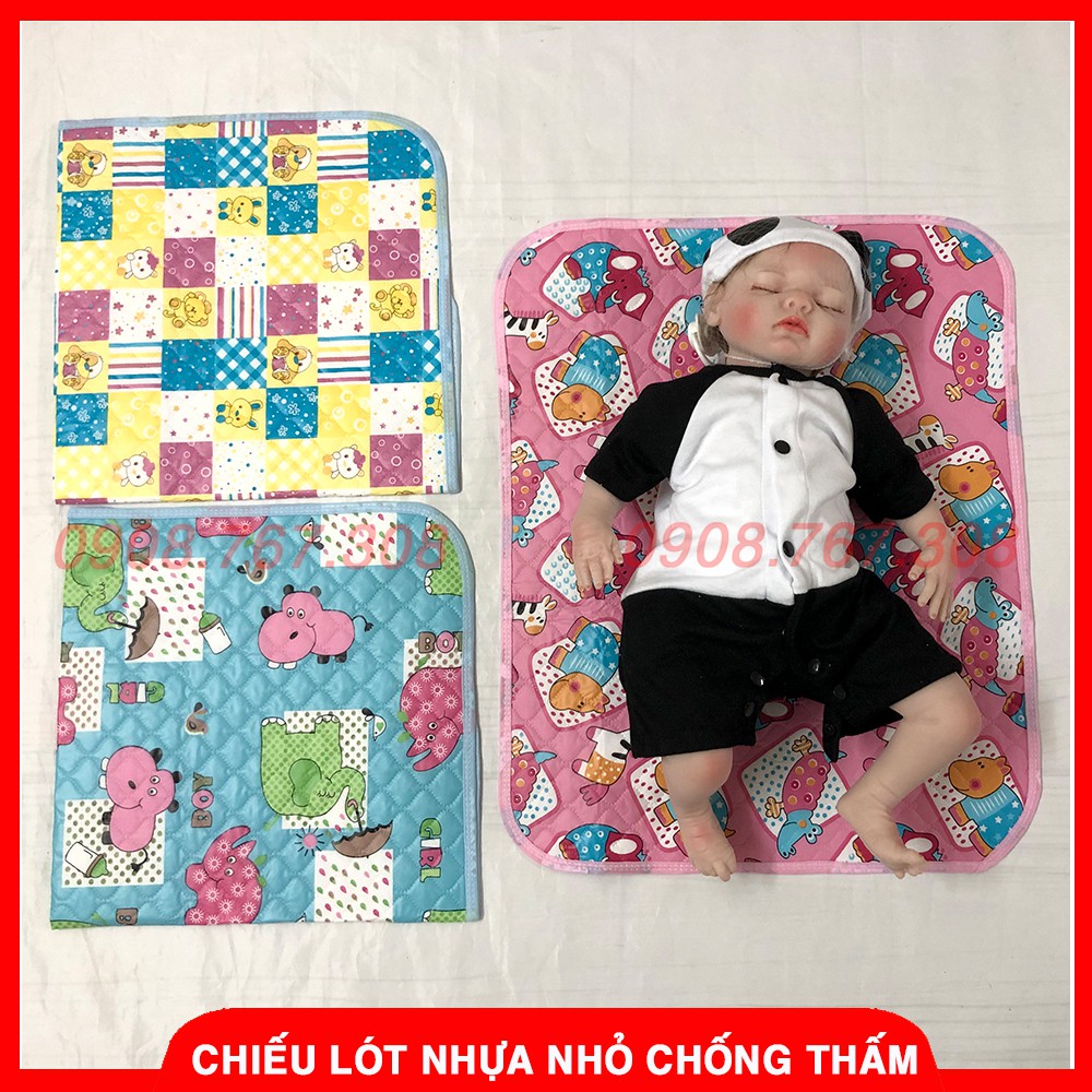 Chiếu Lót Nhựa Nhỏ Chống Tràn Cho Bé Sơ Sinh - Kích Thước 40x50cm - BTT00540