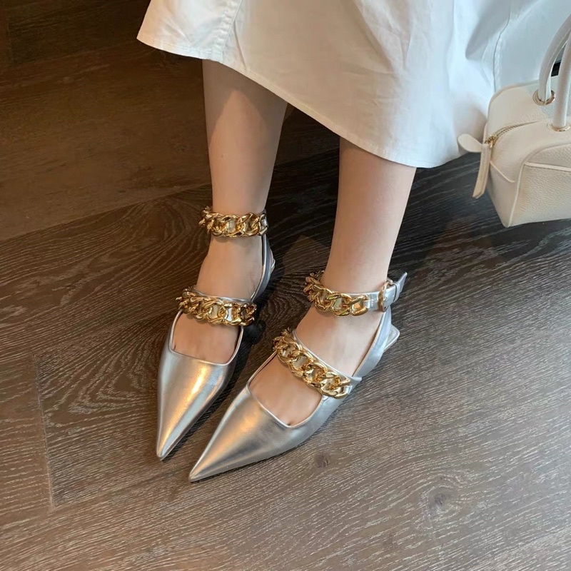 Giày Bệt Sandal Búp Bê Mũi Nhọn Phối Dây Xích To QCCC
