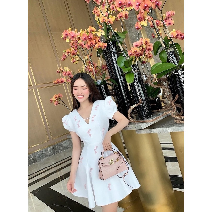 Đầm xòe thiết kế dự tiệc tay phồng họa tiết nổi cao cấp và sang trọng