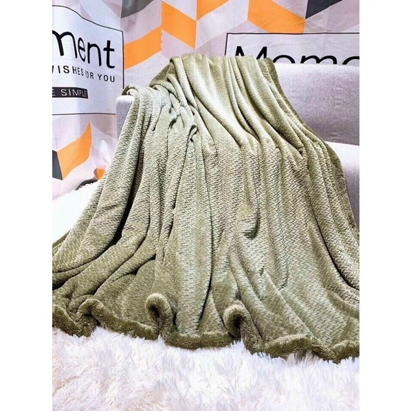 Chăn Lông Thỏ Monte&amp;Jadin Hoạ Tiết Caro Ô Vuông Cao Cấp Có Khoá Lồng Thêm Ruột Chăn Nặng 2kg Size 2mx2m3 Đủ Màu