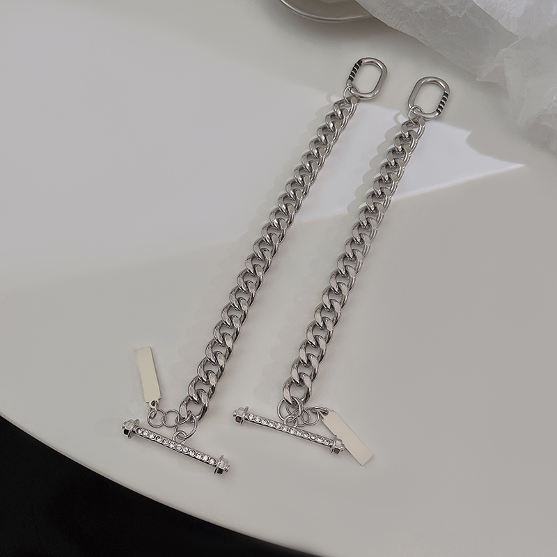 Vòng tay kiểu xích dày dặn thời trang độc đáo