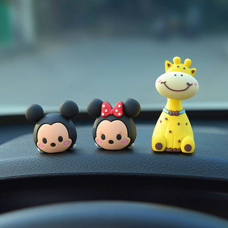 Car Decoration 2022 New Car Interior Decoration Supplies Collection Cute Vehicle Center Console Little Doll Unisex Car Decoration Nội thất xe hơi GQUT