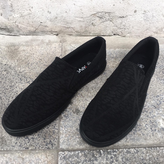 Giày slipon vải nam levo đế kếp size 39-43