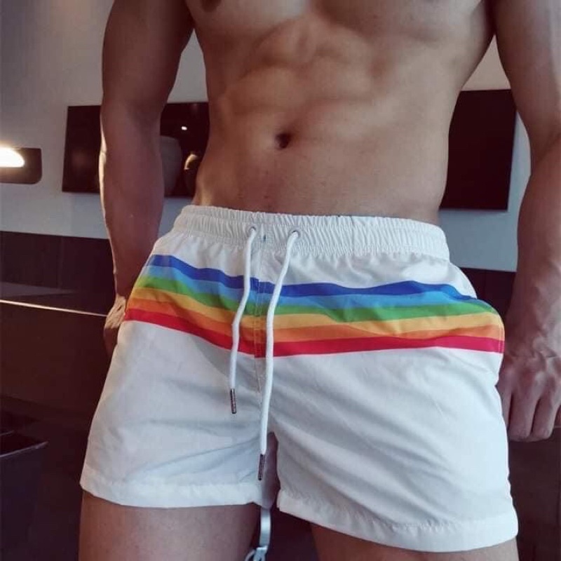 Quần short dù nam đi biển