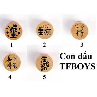 Con dấu TFBOYS và các thành viên l Vương Nguyên, Vương Tuấn Khải, Dịch Dương Thiên Tỉ.