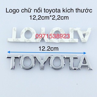 logo chữ nổi toyota kích thước 12,2cm*2,2cm