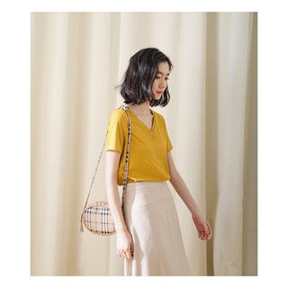 Áo thun basic cổ tim | Ginkgo Clothing