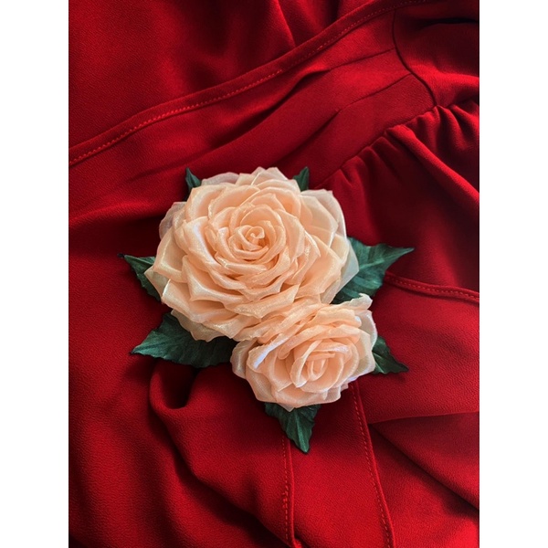 Hoa hồng voan cài áo handmade