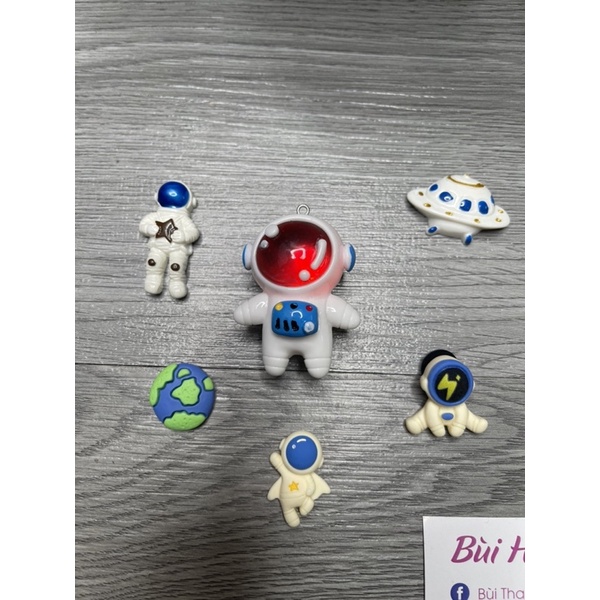 Set charm ,công chúa elsa,phi hành gia