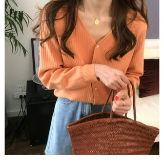 Có Sẵn len nữ Áo Phông Thu Đông Nữ Kiểu Nữ Đẹp Thu Đông Len Dệt Kim Cổ Chữ V Đa Năng Pull Dài Tay Croptop
