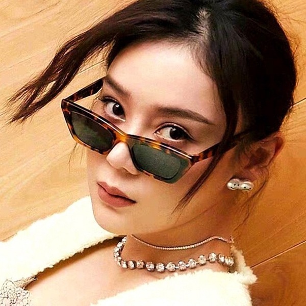 Kính mát kiểu mắt mèo phong cách retro thời trang sang trọng cho nữ