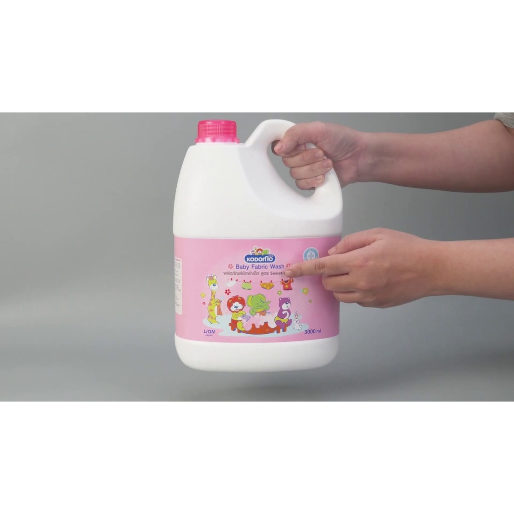 NƯỚC GIẶT XẢ KODOMO 3000ML THÁI LAN