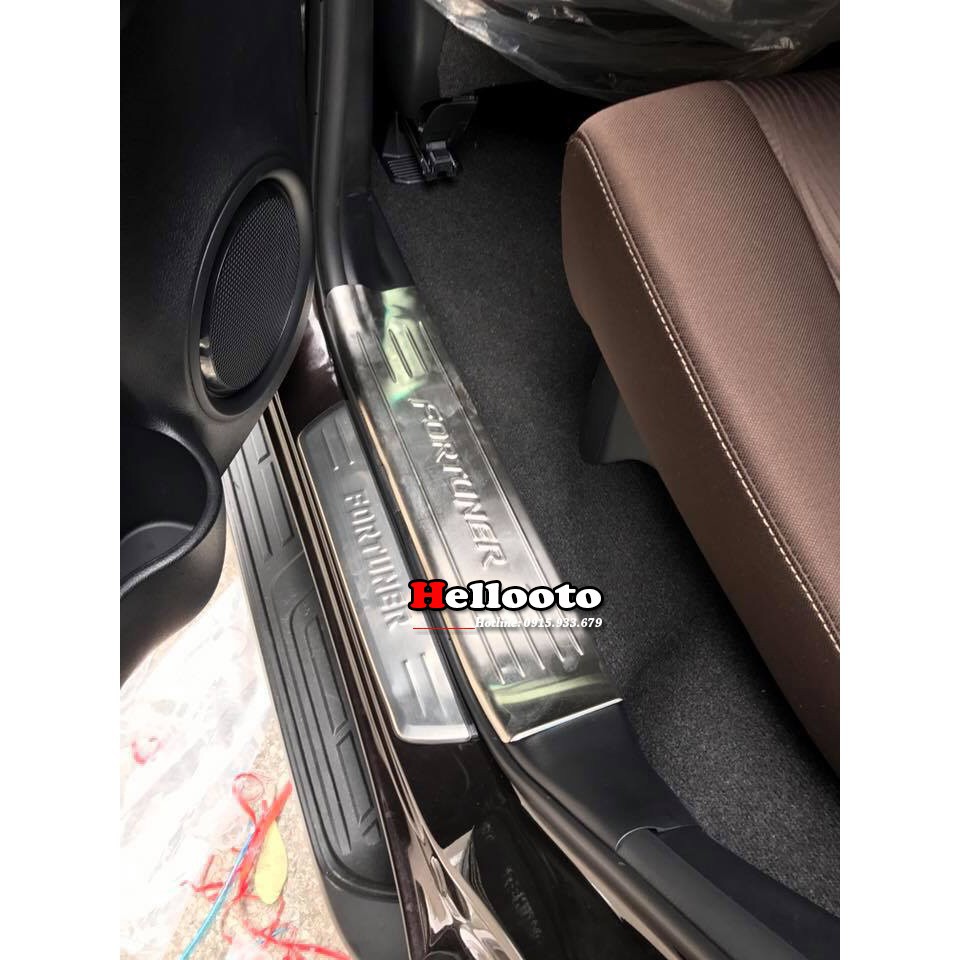 Bộ 8 ốp bậc trong và ngoài Fortuner 2009-2018-2020-2019