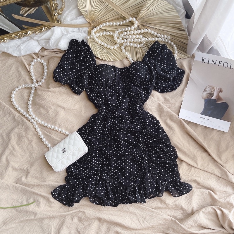 Đầm đen hoạ tiết