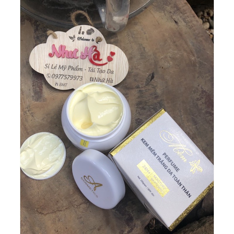 BODY MỀM NƯỚC HOA MẪU MỚI