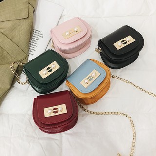 Túi Đeo Chéo Mini Khóa Đính Ngọc Trai