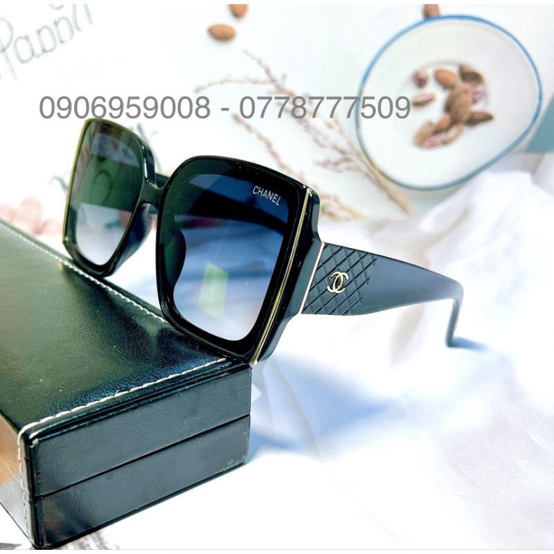 Kính Hiệu Vuông Nữ Chữ X Sành Điệu Màu Đen