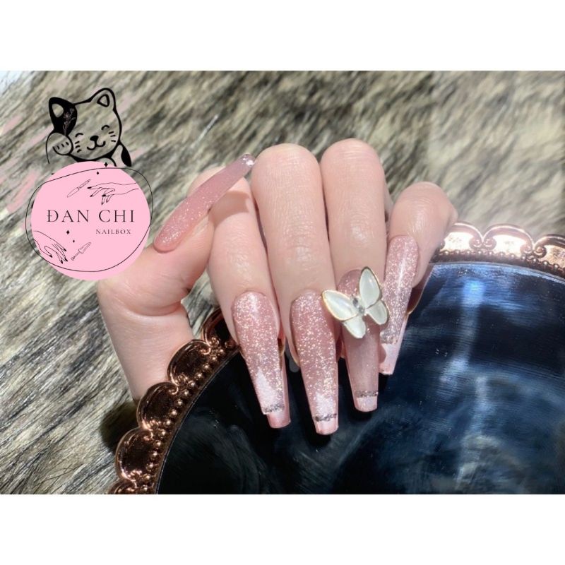 NailBox móng úp thiết kế sẵn Mẫu Thạch Hồng Mắt Mèo Charm Bướm